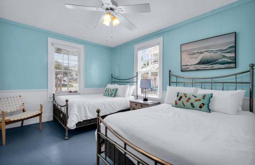 Savannah Beach Apartamento | Splash Inn Lower Unit: Heated Pool & Walk to Beach