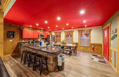 Gatlinburg Chalet De Esquí | Splash Mansion - Four Bedroom Chalet