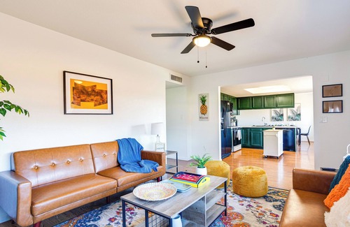 Maryvale Casa | Splash! Pool Home Sleeps Up to 12! Fun!