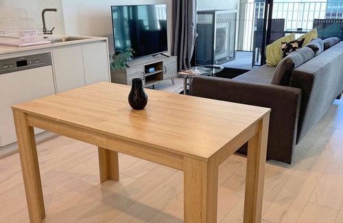 Reid Apartamento | Splendid 2bd 1bth 1csp Apt - Superb CBD Location
