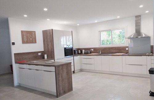 Flassans-sur-Issole Casa | ESPLENDIDA NUEVA VILLA de 360m² con PISCINA CLIMATIZADA