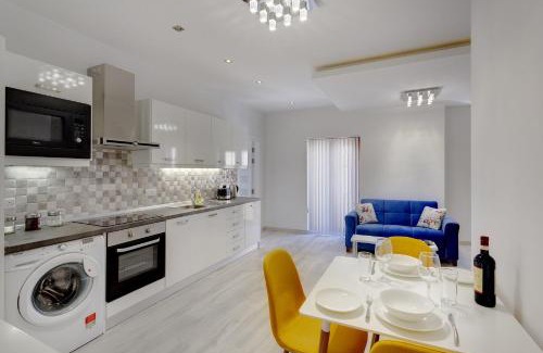 Tower Road Apartamento | Splendid Apartment, Steps Away from the Sea