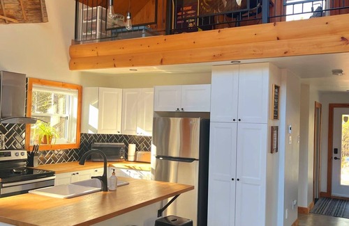 Mauricie Chalet De Esquí | Magnificent Chalet on the banks of the Mékinac & SPA & Foyer
