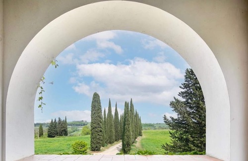 Montespertoli Villa | Splendid Chianti Tuscany Villa with Panoramic Pool ,Cypress Trees-Lined Drive