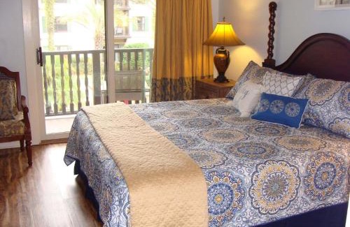 St. Augustine Casa | Splendid Condo with balcony view of pool 5220