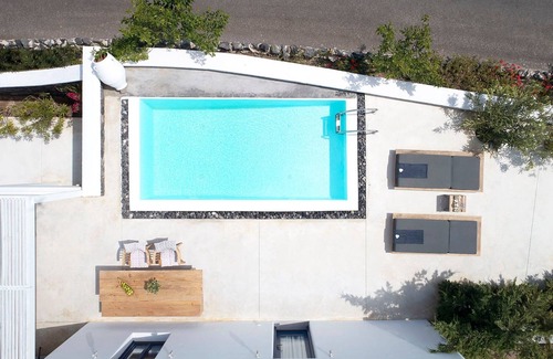 Exo Gialos Villa | Splendid Santorini Villa | Villa Casa del Mare | 1 Bedroom | Private Pool with Stunning Sea Views | Close to Beach | Exo Gialos