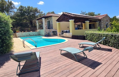 Castiadas Villa | ESPLENDIDA VILLA CON PISCINA