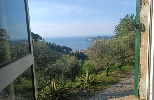 Vegliasco Villa | ESPLENDIDA VILLA CON VISTAS AL MAR EN ALASSIO