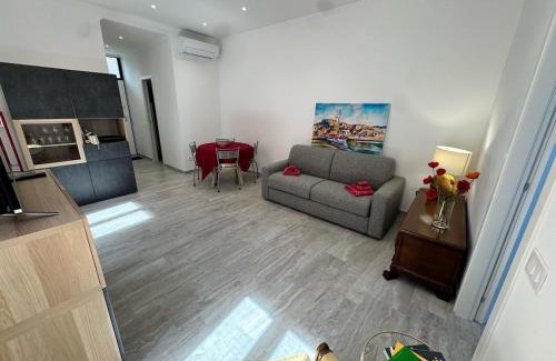 Bussana Apartamento | Splendida Casa vista mare per 4 persone di fronte alle spiagge di Bussana
