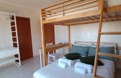 Villapizzone Cama Y Desayuno | Splendida e Accogliente Camera Milanoletto Suite Room