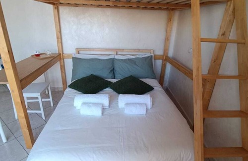 Villapizzone Cama Y Desayuno | Splendida e Accogliente Camera Milanoletto Suite Room