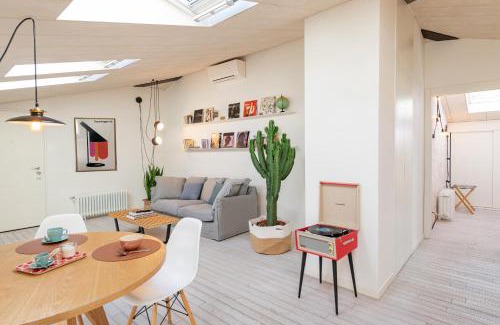 Santo Stefano Apartamento | Splendido attico tra i Colli, Centro Storico e Ospedale Rizzoli