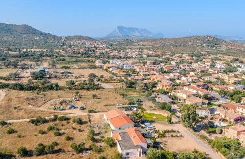 Case Peschiera-Lu Fraili Apartamento | Splendido Stazzo vista mare San Teodoro Lu Fraili