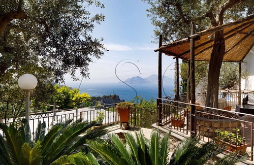Massa Lubrense Villa | SPLENDORE SU CAPRI - villa con piscina en la península de Sorrento con vistas a Capri