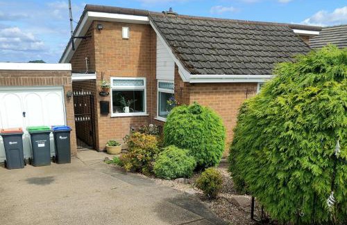 Skegby Casa | Split Level Bungalow - Sleeps4 - Close to walks