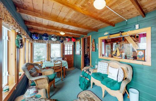 Greenville Casa | Split Rock Cottage