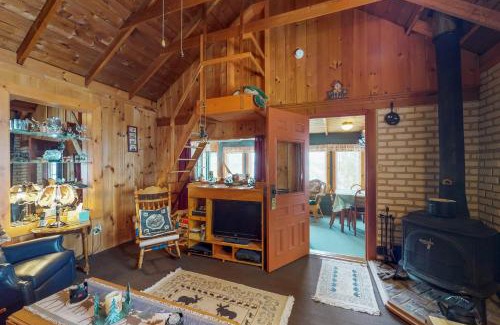 Greenville Casa | Split Rock Cottage