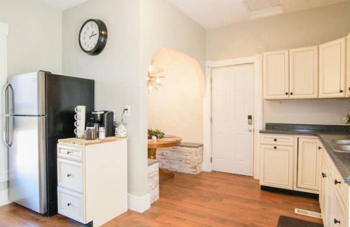 Lindenwald Casa | SpookyNook Duplex Home- Hamilton, Miami University