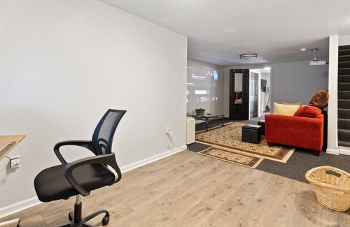 Perry North Apartamento | Sports Fans Steelers/10 Mins To Stadium 108' Projector/King Bed