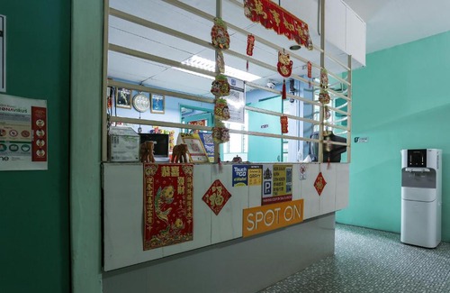 Central District Hotel | SPOT ON 89989 Wispering Hotel
