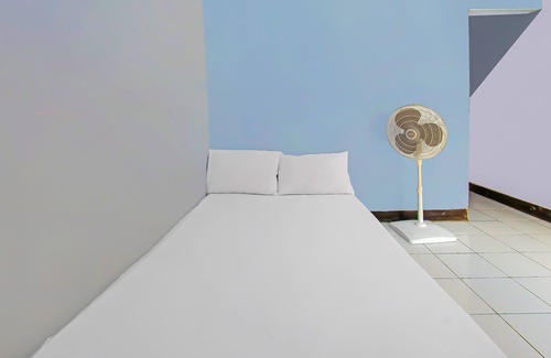 Kecamatan Janapria Hotel | SPOT ON 92507 Sukandi Homestay Near The Semeton Homestay