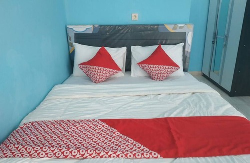 Pondokcina Hotel | SPOT ON 92645 Nita Residence Syariah