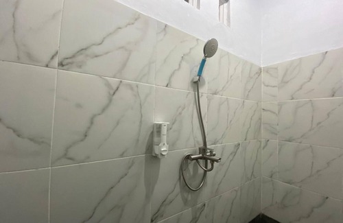 Batu Bara Hotel | SPOT ON 93510 Penginapan Melati Tanjung Near Kantor Pengamat Pengairan Tanjung