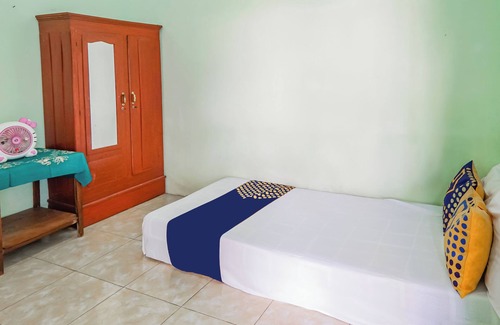 Porong Hotel | SPOT ON 93879 Wunut Homestay Syariah