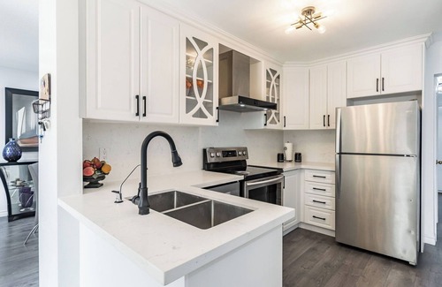 Caledon Casa | Spotless Bright Home By The Headwaters In Orangeville!