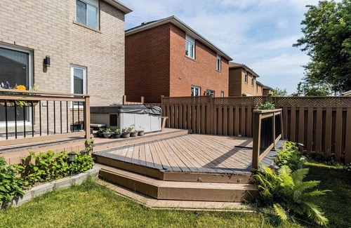 Caledon Casa | Spotless Bright Home By The Headwaters In Orangeville!