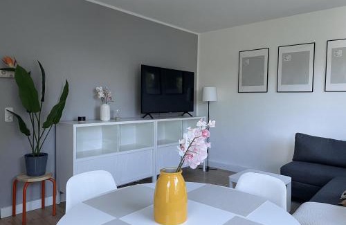 Rhein-Erft-Kreis District Apartamento | Spotless Family Retreat, Fully Equipped & Central