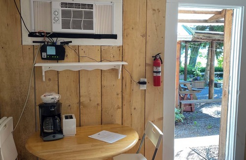 Trumansburg Cabina | Spotted Sandpiper - Cabin #3