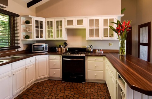 Punta Gorda Villa | Sprawling Family Villa w/ Stunning Jungle Views, Screened-In Porches, & WiFi