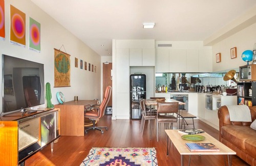 Newtown Apartamento | Sprawling Modern City Pad by Sydney Dreams