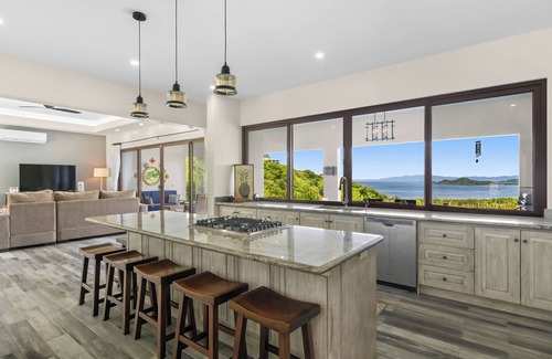 Playa Hermosa Casa | Sprawling Single Level Home - Huge Terrace & Pool