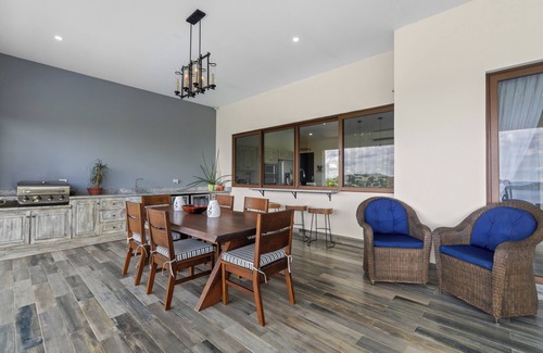 Playa Hermosa Casa | Sprawling Single Level Home - Huge Terrace & Pool