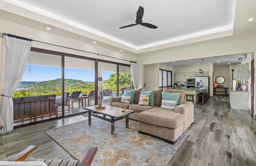 Playa Hermosa Casa | Sprawling Single Level Home - Huge Terrace & Pool