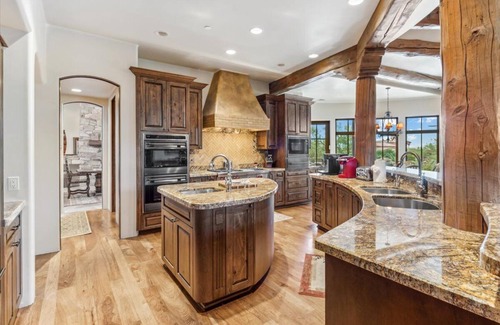 Mirabel Village Casa | Sprawling Western Paradise on Mirabel Golf Course