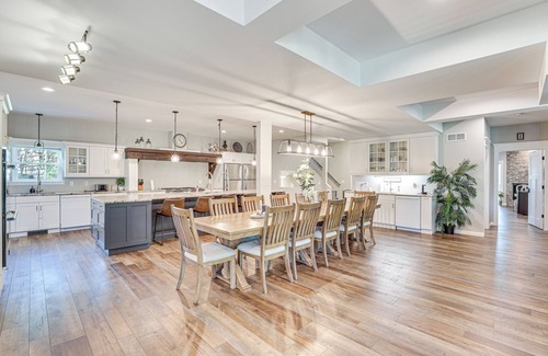 Wisconsin Dells Villa | Sprawling Wisconsin Dells Home w/ Deck & Fire Pit