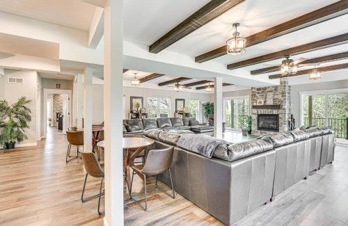 Lake Delton Villa | Sprawling Wisconsin Dells Home with Deck and Fire Pit