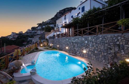San Lazzaro Apartamento | Spring Boutique Villa Amalfi