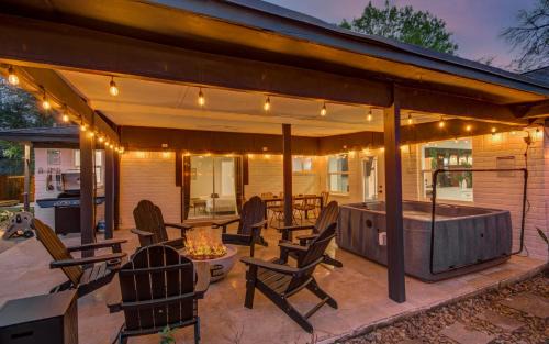 Spring Branch Central Casa | Spring Branch Getaway Feat 5BD Pool Hot tub