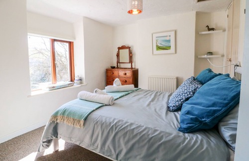 Berrynarbor Cabaña | Spring Cottage