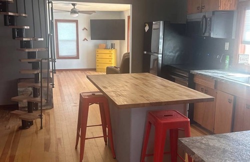 Pierre Casa | SPRING CREEK GETAWAY! 2 BEDROOM,1 BATH HOUSE BACKED UP TO OPEN SPACE!!!