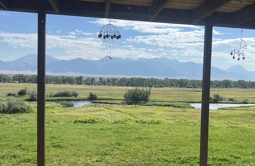 Ennis Casa | Spring Creek Guest House