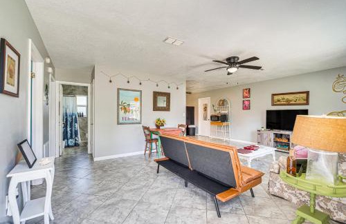 Spring Hill Casa | Spring Hill Home - 3 Mi to Weeki Wachee Springs!