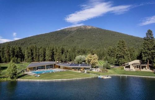 Black Butte Ranch Casa | Spring Home 6 - Cozy 4BR Cabin in Black Butte Ranch w Fireplace
