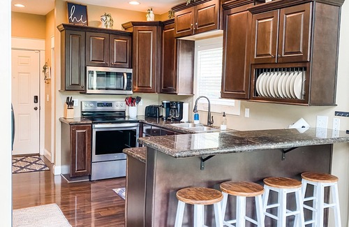 Flat Hollow Marina Casa | Spring Lily Retreat - Spacious, Lakefront, Hot Tub, Private Dock, Peaceful Cove!