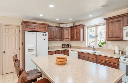 Warsaw Casa | Spring Mountain Cove