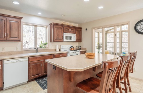 Warsaw Casa | Spring Mountain Cove